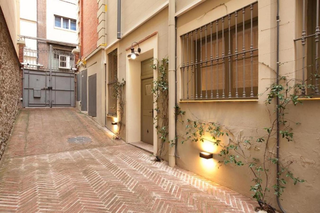 Romantic In Trendy Gracia Барселона Екстериор снимка